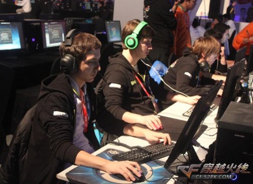 方面时而出 方面时而出