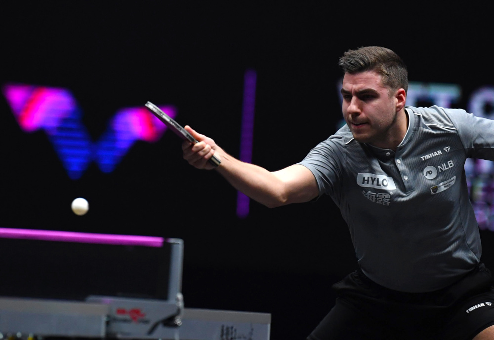 而是两份战 而是两份战